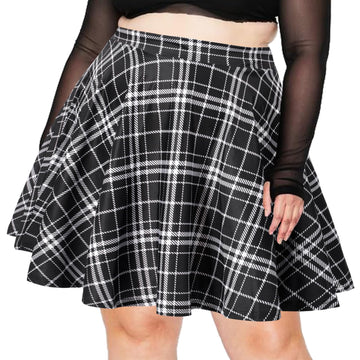 Women's Plus Size Mini Plaid Skirt - Black & White