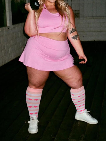 Plus Size Compression Socks for Summer Travel 2026: Benefits, Fit Guide & Outfit Tips
