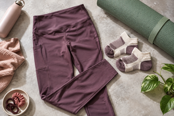 AI-generated editorial cover for Best V-Back Leggings for 2027: Plus Size Activewear Picks