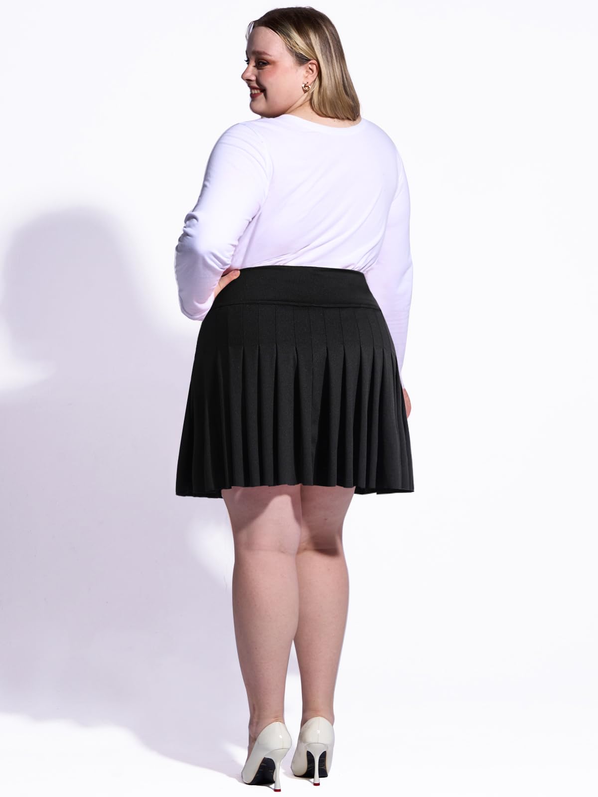 Plus Size Pleated Mini Skirt-Black - Moon Wood