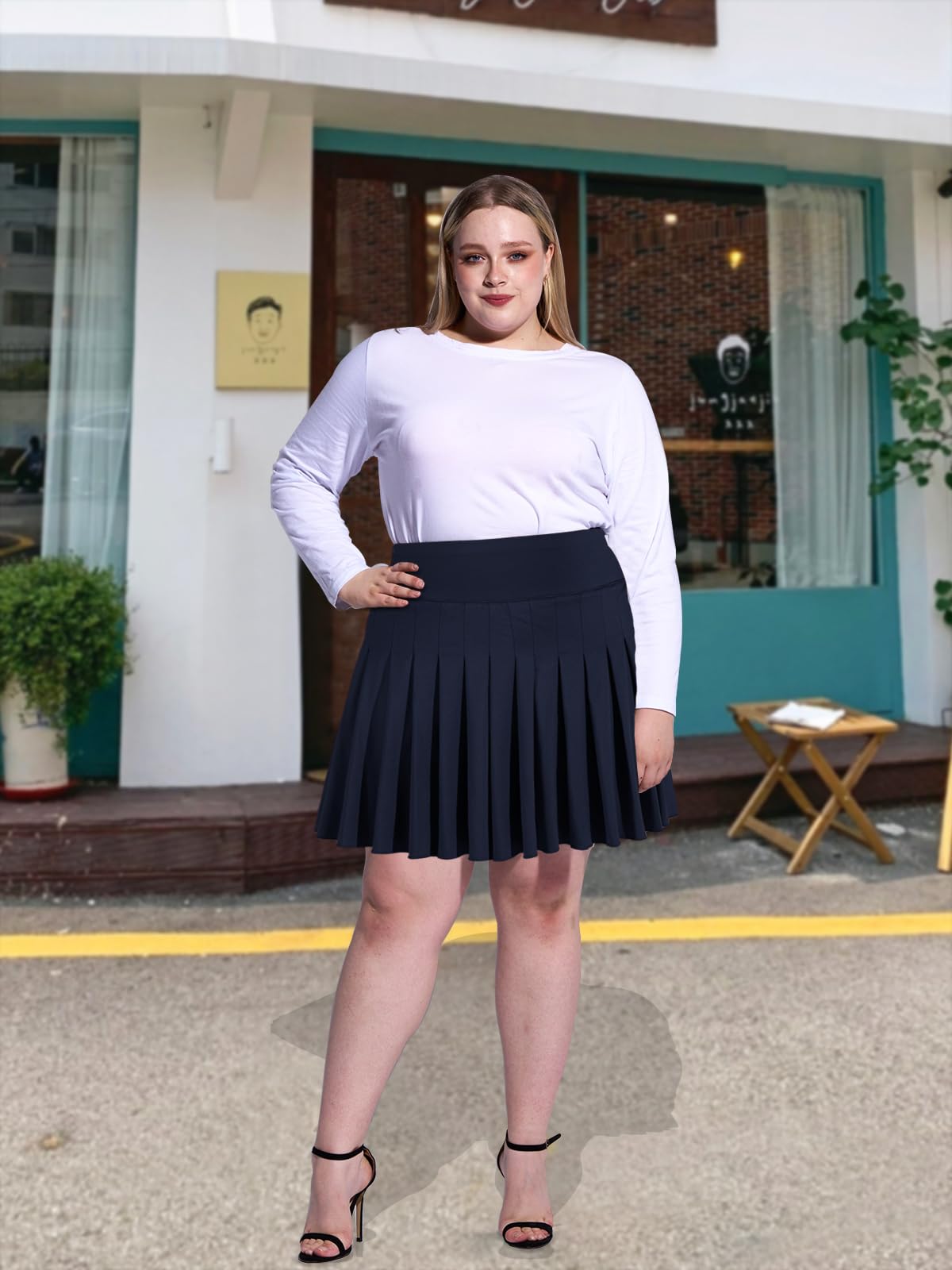 Plus Size Pleated Mini Skirt-Navy丨Moon Wood - Main Image