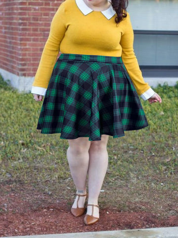 Women's Plus Size Mini Plaid Skirt - Green & Blue