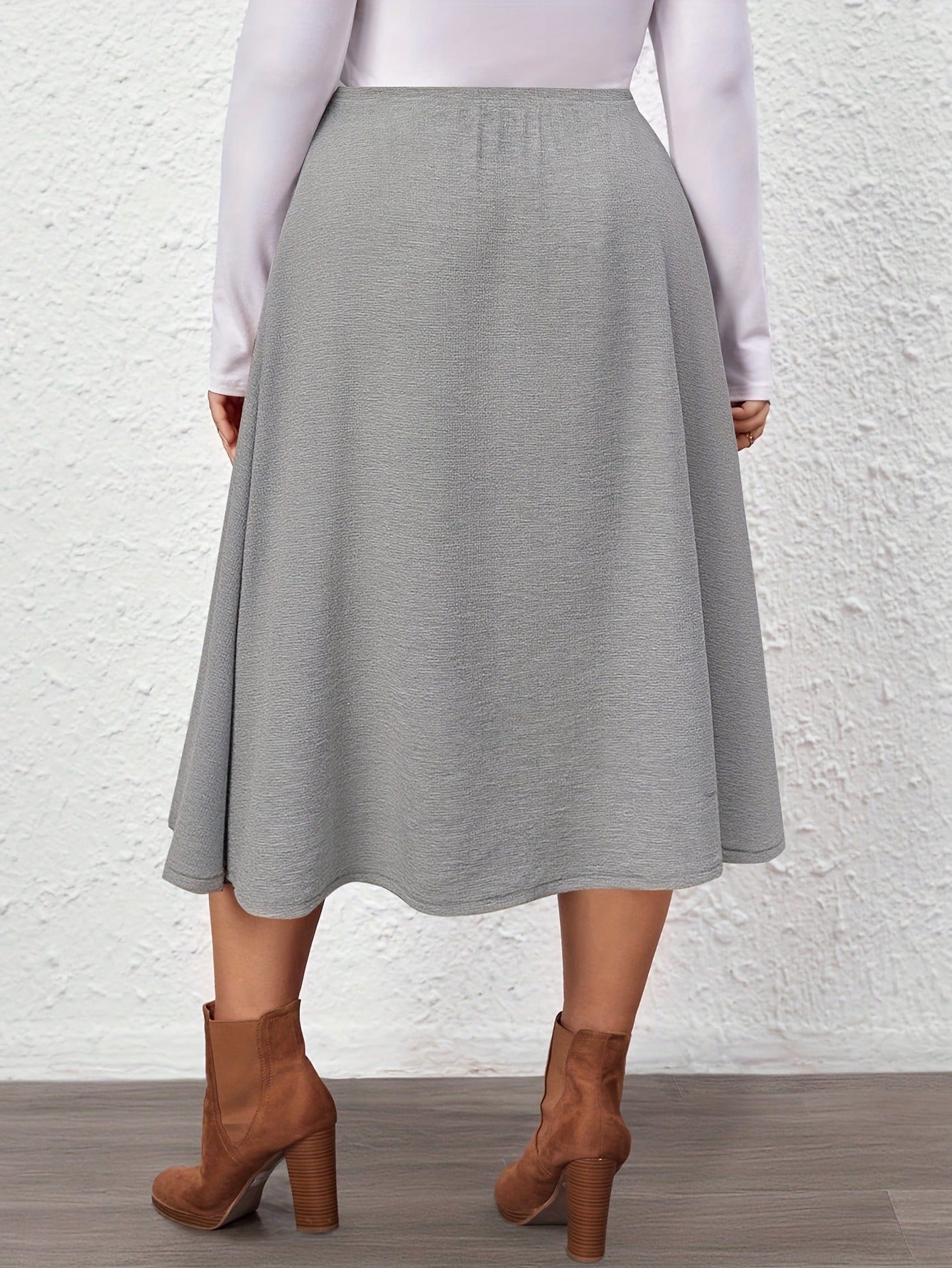 Bulk Plus-Size Gray Mid-Length A-Line Skirt 21 Pcs product image 2